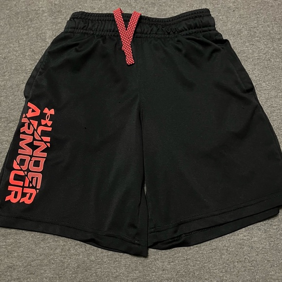 Under Armour youth shorts - Picture 1 of 4